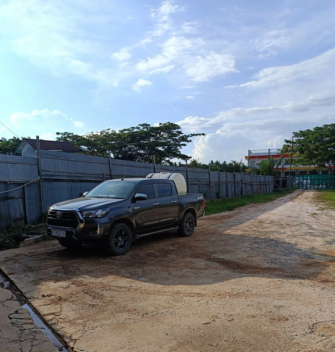 Dukungan unit operasional PT NPS